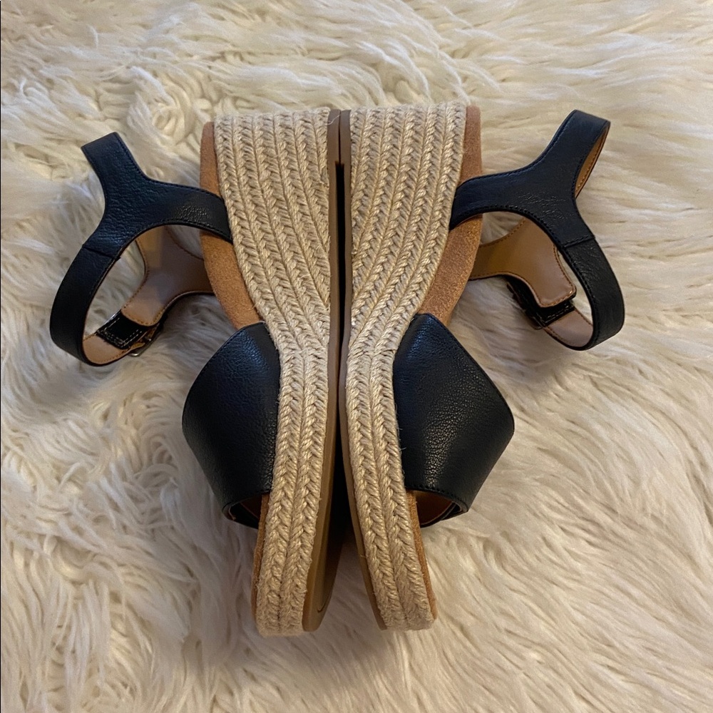 VIONIC Black Wedge Sandals SIZE 9.5 Wide BNWOT see all photos so beautiful - Picture 5 of 13